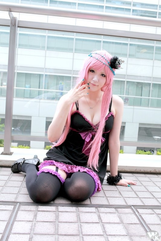 dazaigaro-megurine_luka-07.jpg